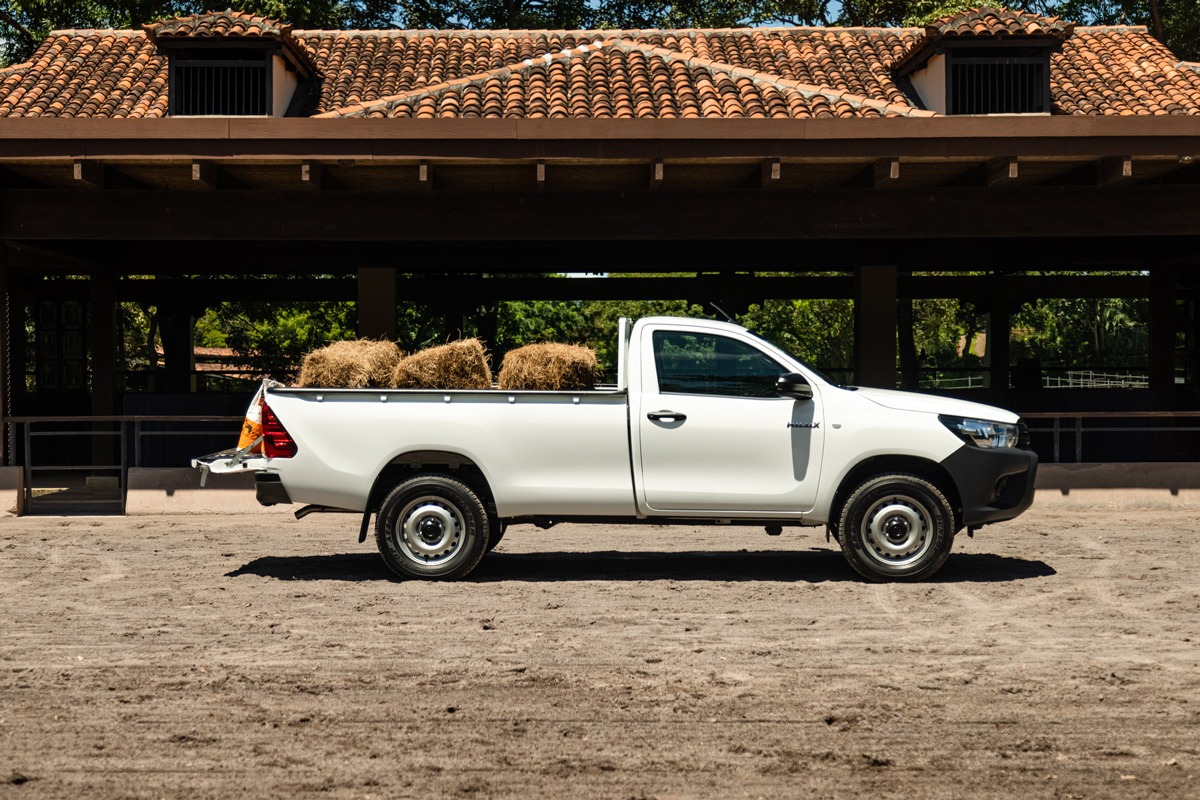 Toyota Hilux DX Cabina Simple 4×4 – Ruta 66